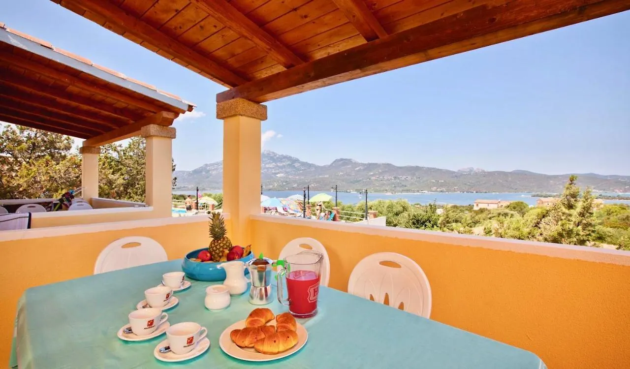 Apartments In Residence With Swimming Pool In Porto Rotondo Lägenhetshotell